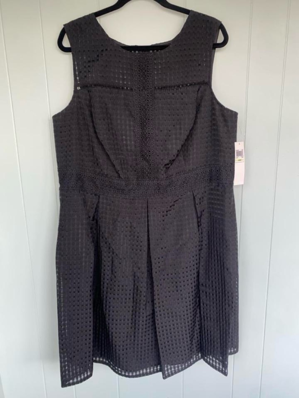 London Times Black Eyelet Sleeveless Fit-and-Flare Dress